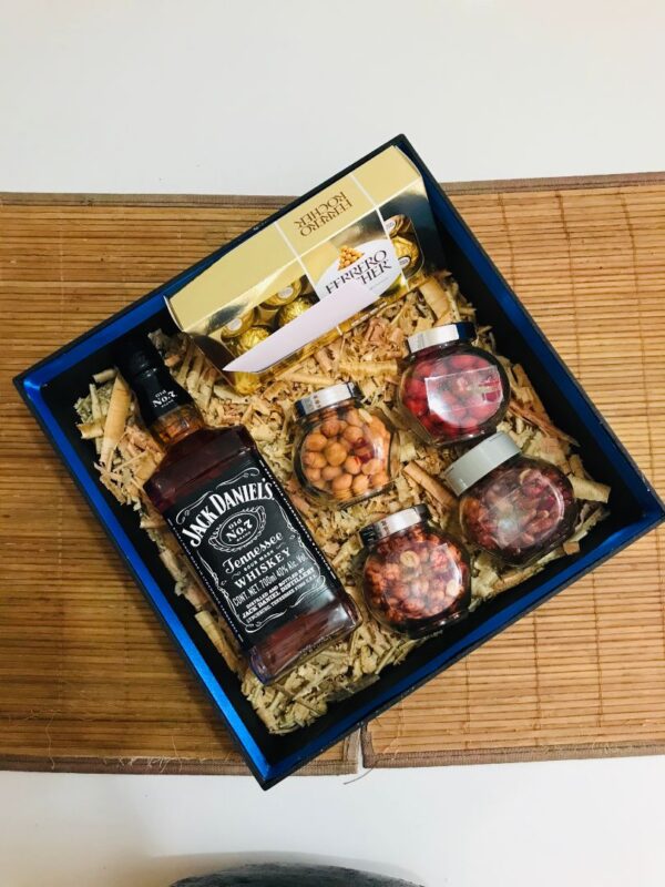 Caja Con Whisky y Chocolates