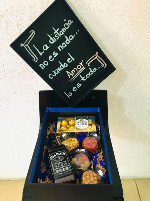 Caja Con Whisky y Chocolates